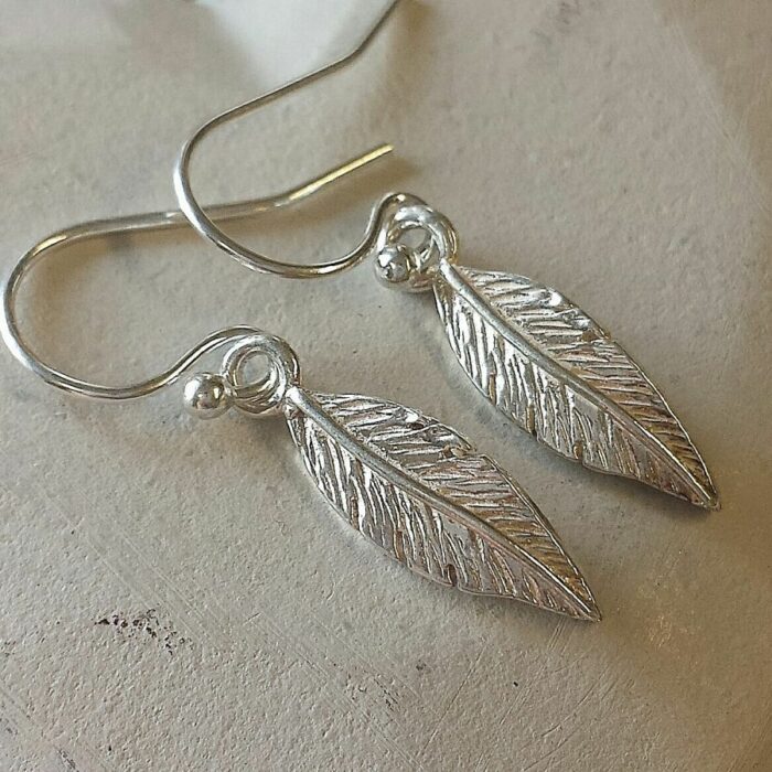 angel feather earring in silver