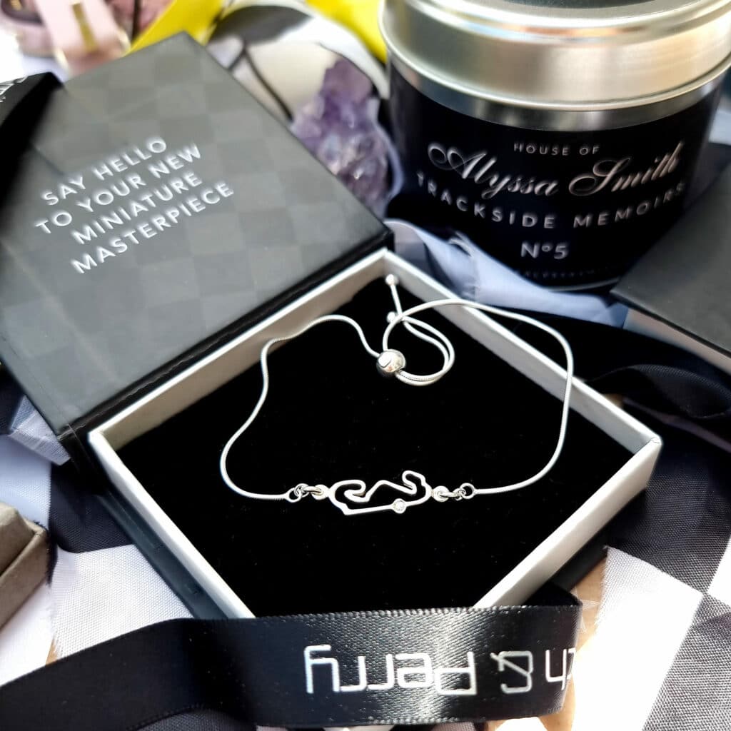 Sparkling Mini Catalunya Sterling Silver Drawstring Bracelet