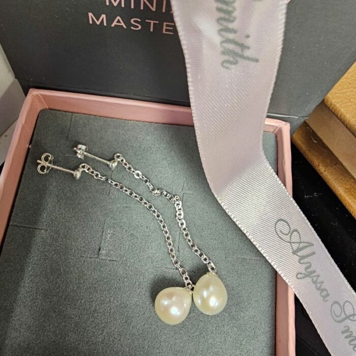 Long Cream Pearly Fresh Water Pearl Drop Studs Earrings in Sterling Silver - Image 5