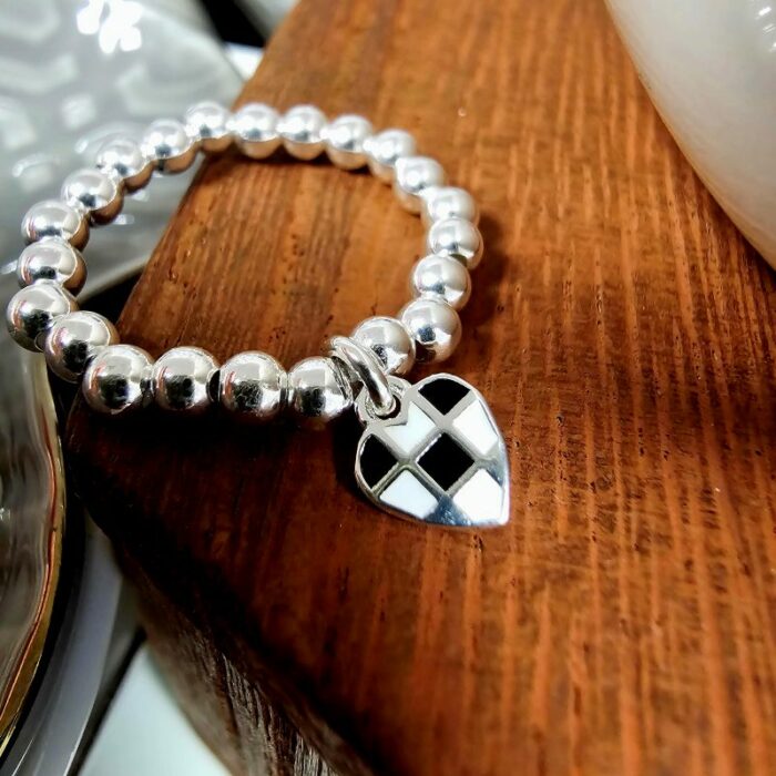 Sterling Silver Beaded Stretchy Charm Ring with Chequered Racing Heart