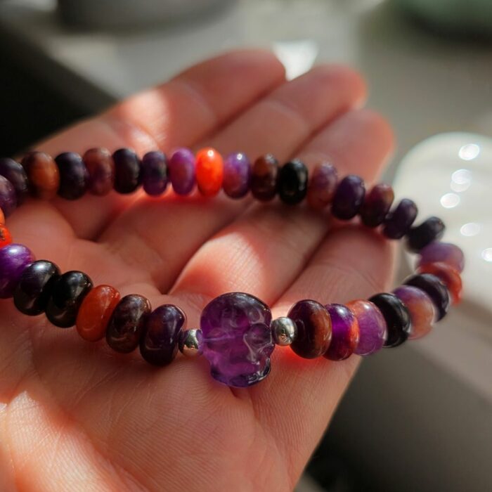 Amethyst Sugar Gemstone Skull Stretchy Bracelet in Sterling Silver - Image 3