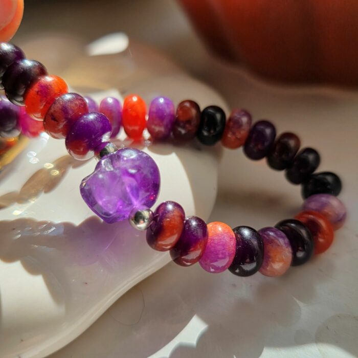 Amethyst Sugar Gemstone Skull Stretchy Bracelet in Sterling Silver