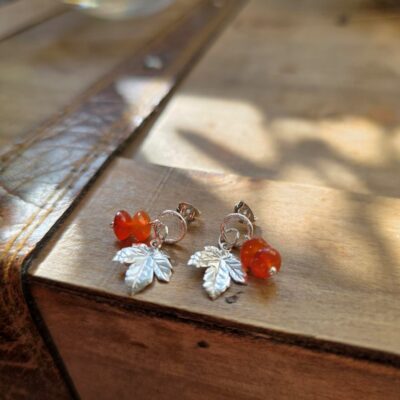 Bargain Hunters Treasure 45 – Circle of Life Stud Drop Earrings with Silver Maple Leaves and Carnelian Gemstones