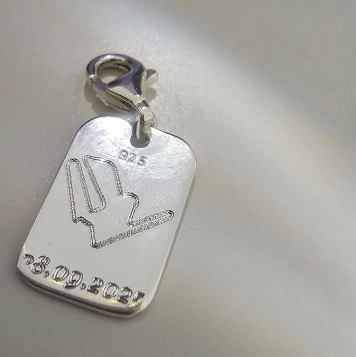 Celebratory Marc Marquez Charm in Sterling Silver - Limited Edition - Image 4