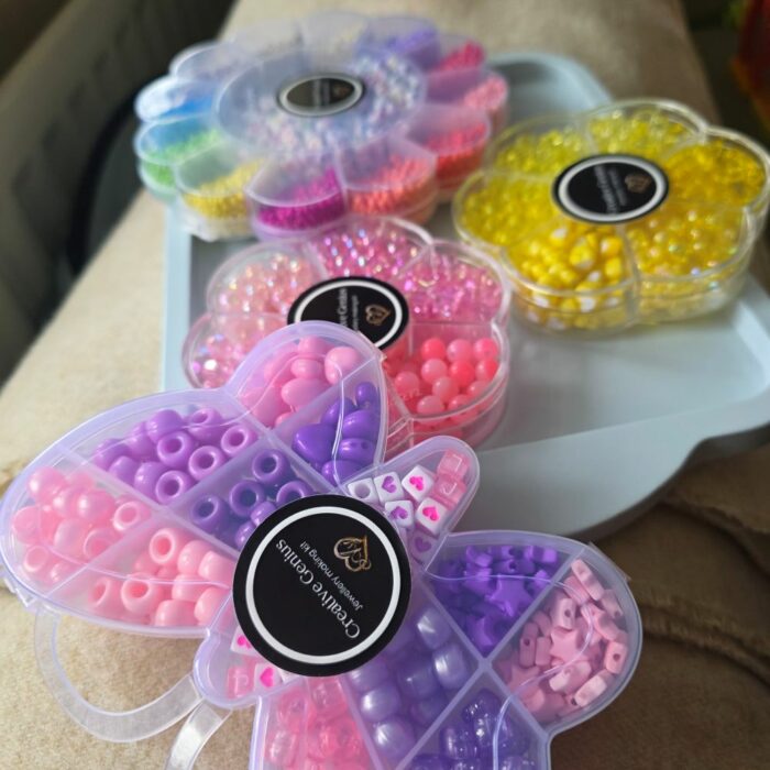 Creative Genius Big Butterfly Jewellery Making Box - Image 3