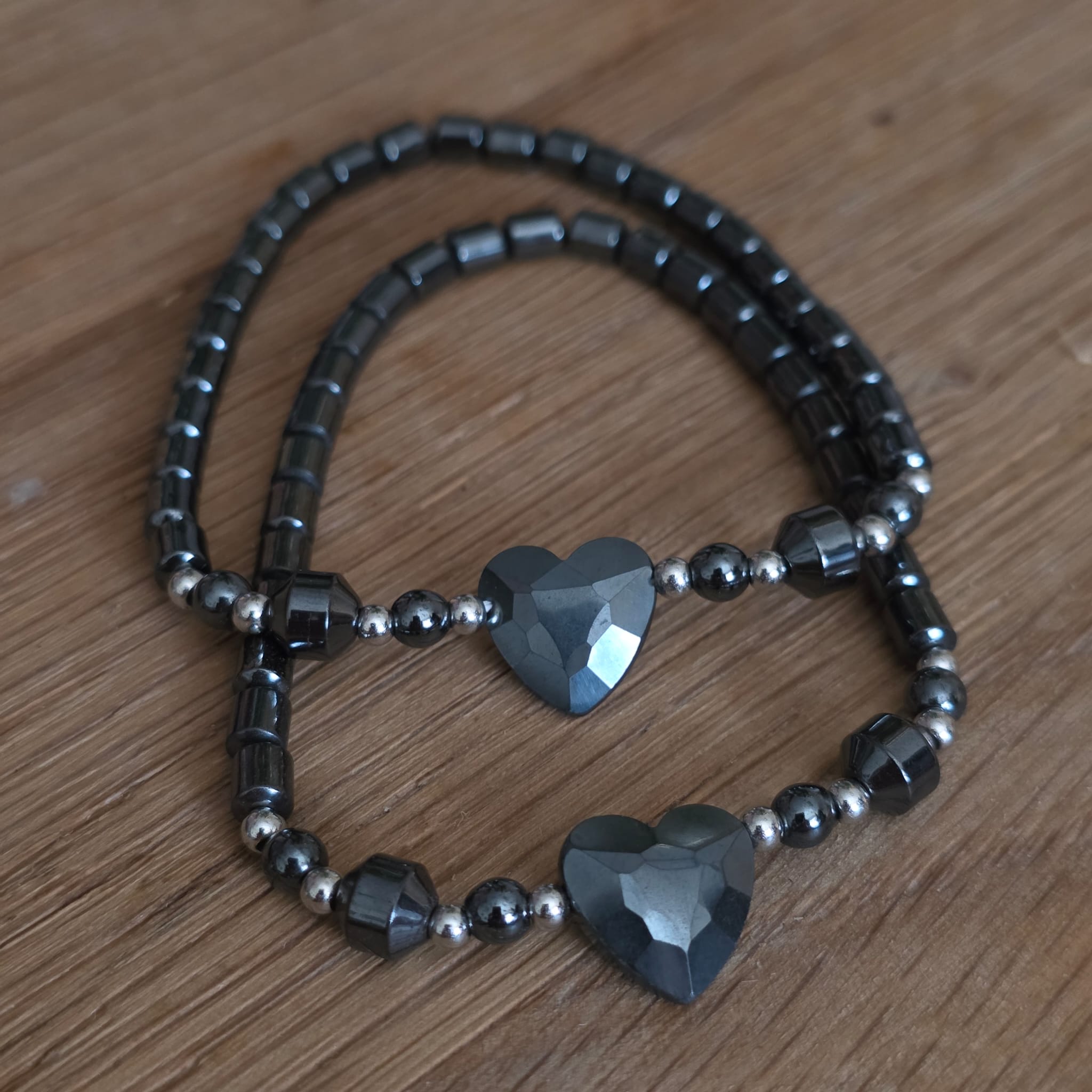 Hematite Heart Stretchy Gemstone Bracelet - Image 3