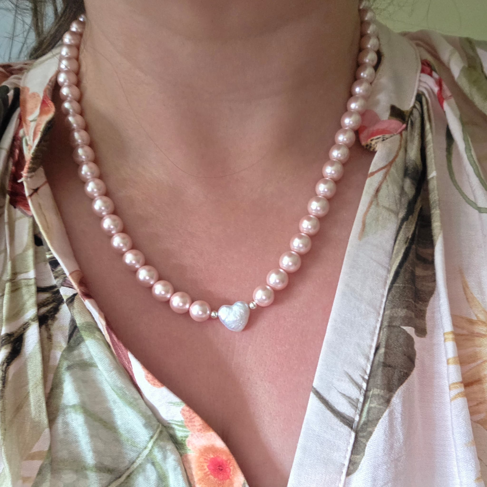 Elle Woods Limited Edition Keshi Freshwater Pearl Heart Necklace - Image 6