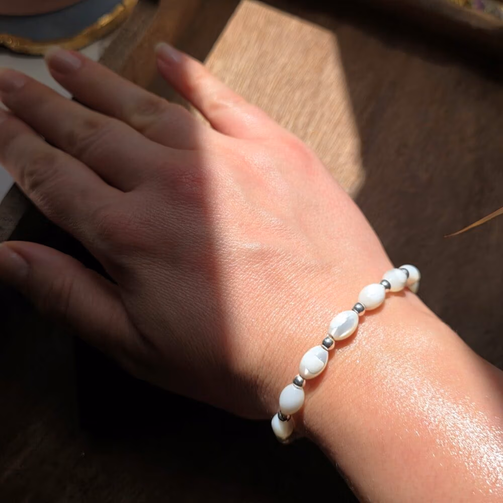 Mother of Pearl Bracelet in Sterling Silver - Image 4
