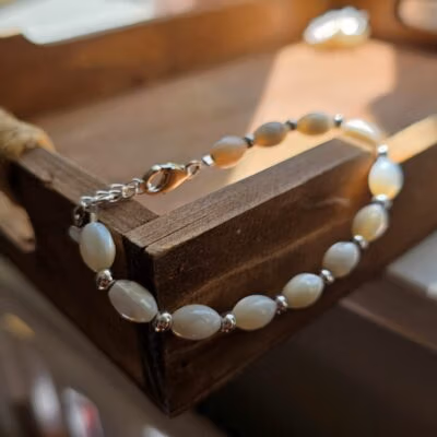 Mother of Pearl Bracelet in Sterling Silver