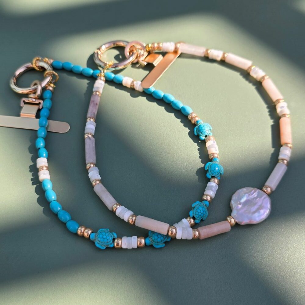 Ocean Wanderer Sea Turtle Howlite Turquoise & Mother of Pearl Phone Strap - Image 2