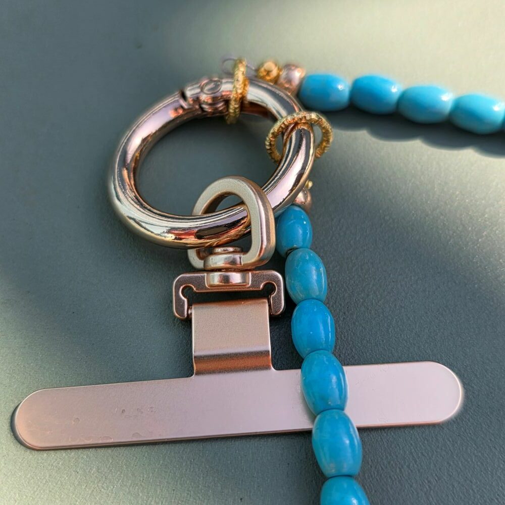 Ocean Wanderer Sea Turtle Howlite Turquoise & Mother of Pearl Phone Strap - Image 3