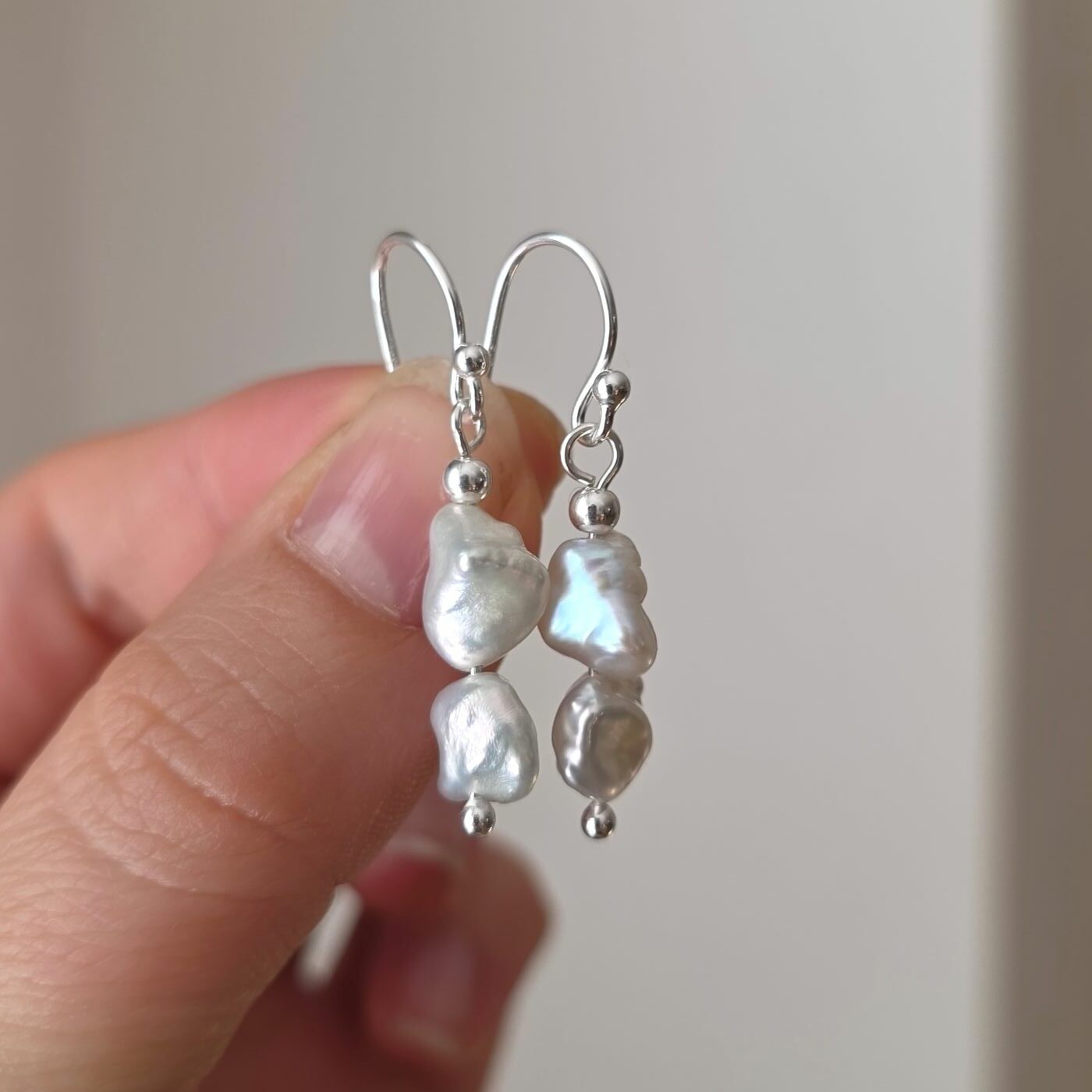 Hamilton Podium Organic Keshi Freshwater Pearl Drop Earrings in Sterling Silver